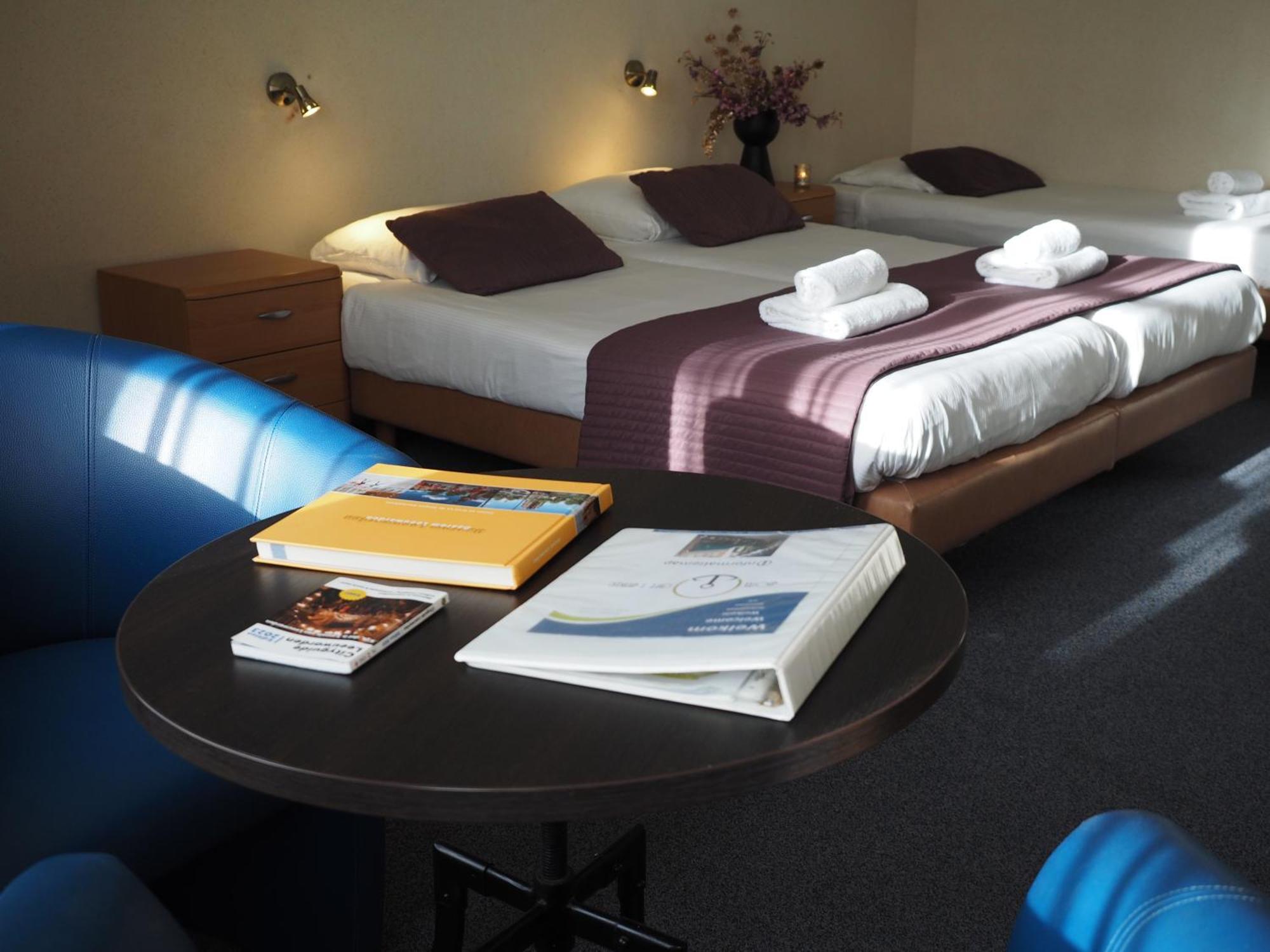 Hotel 'T Anker Леэварден Экстерьер фото
